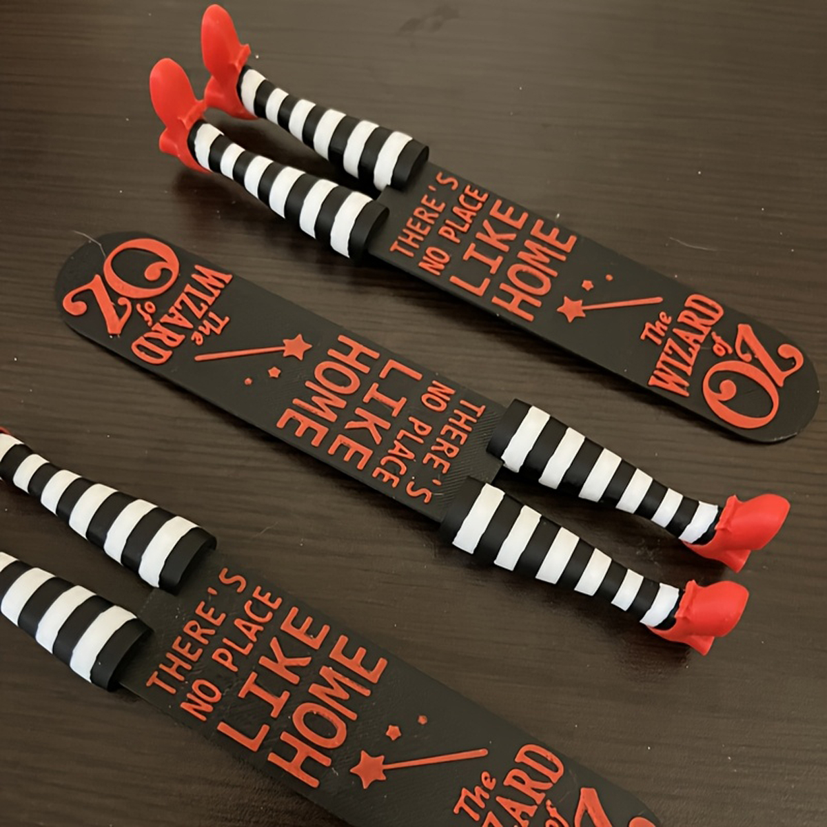 1Pc Red High Heels Witch Legs  - Coffee Shop Equipment reseña y precio